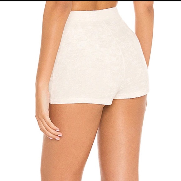 Revolve shorts - Picture 3 of 6